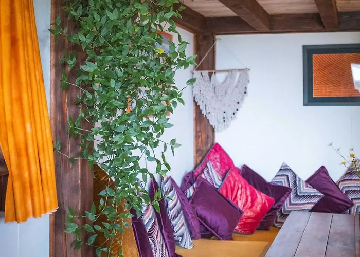 Warriors View Apartment